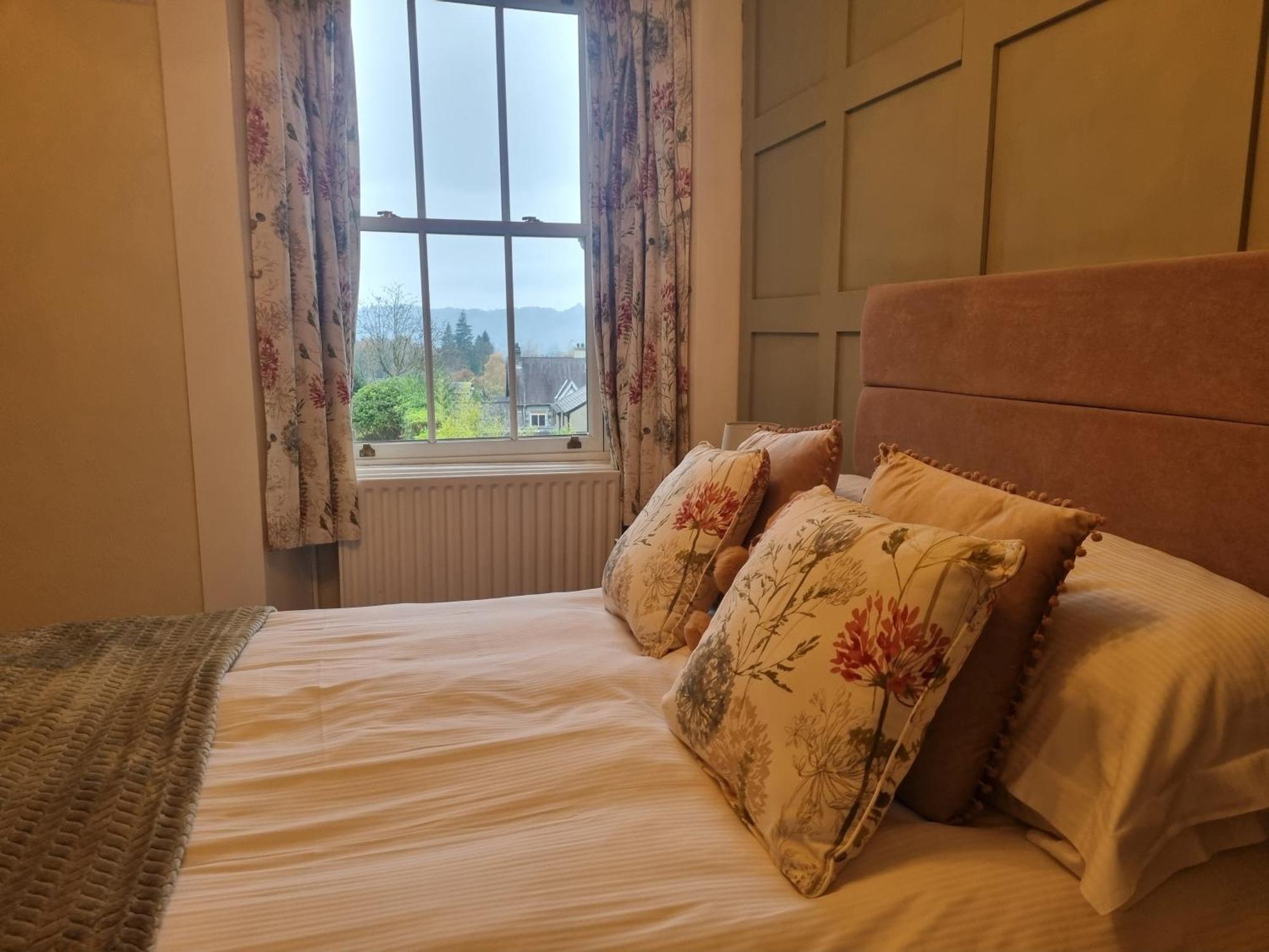 Montfort Cottage Guest House วินเดอร์เมียร์ ภายนอก รูปภาพ